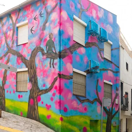 Casa De L'arbre Holiday home *